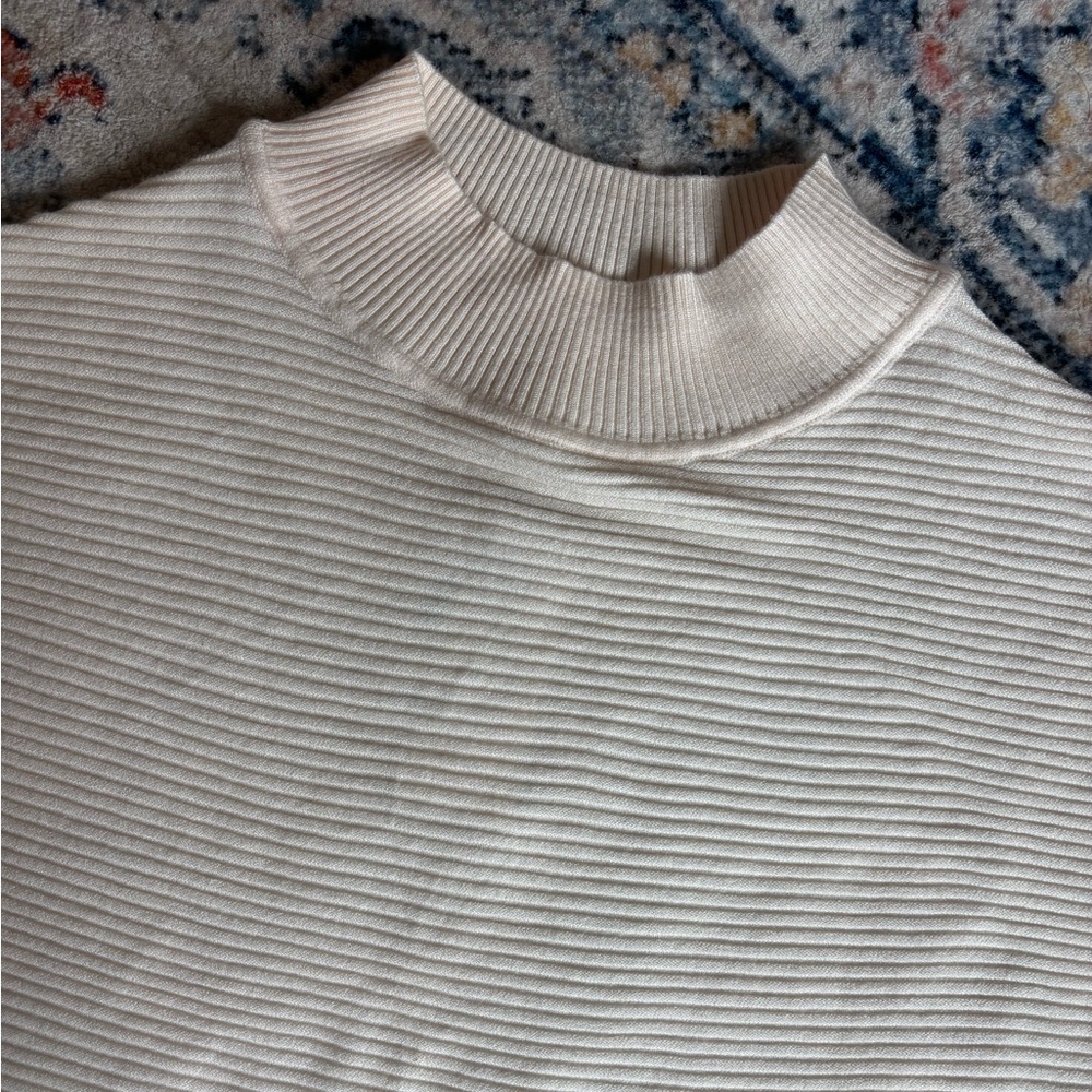 Cream ribbed sweater - Picture 2 of 5